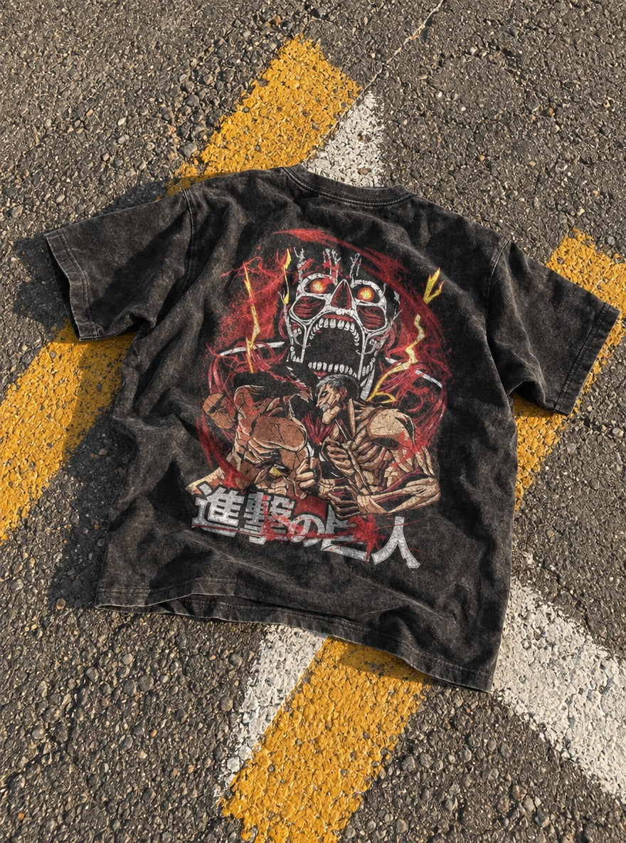 Eren vs Reiner – T-Shirt – flat-lay | Attack on Titan