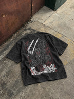 Berserker Skull Pile – T-Shirt – flat-lay | Berserk