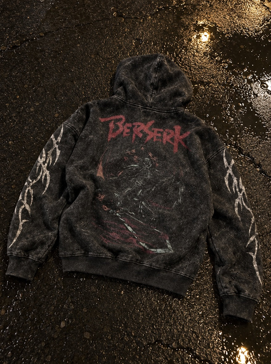 Skull Knight Duel – Hoodie – flat-lay | Berserk