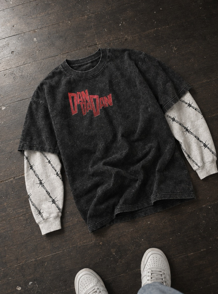 Red Title Logo – Double Sleeves – flat-lay | Dandadan