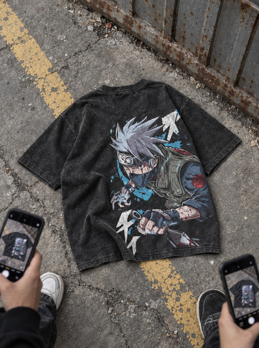 Kakashi Strike – T-Shirt – flat-lay | Naruto