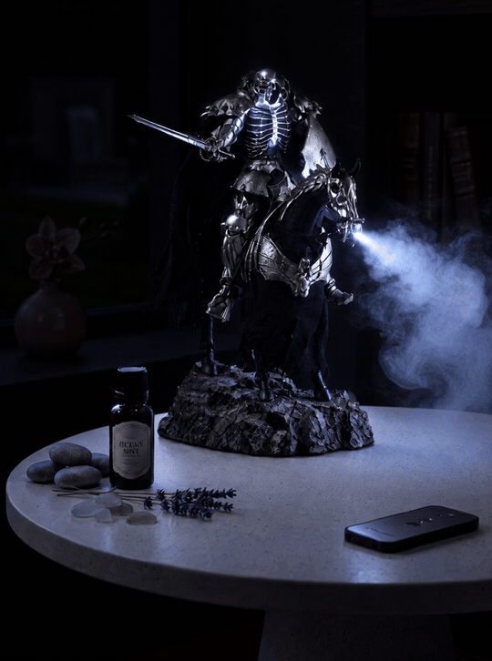Skull Knight Mist Diffuser Figure – mist in a dark room (animated) | Berserk