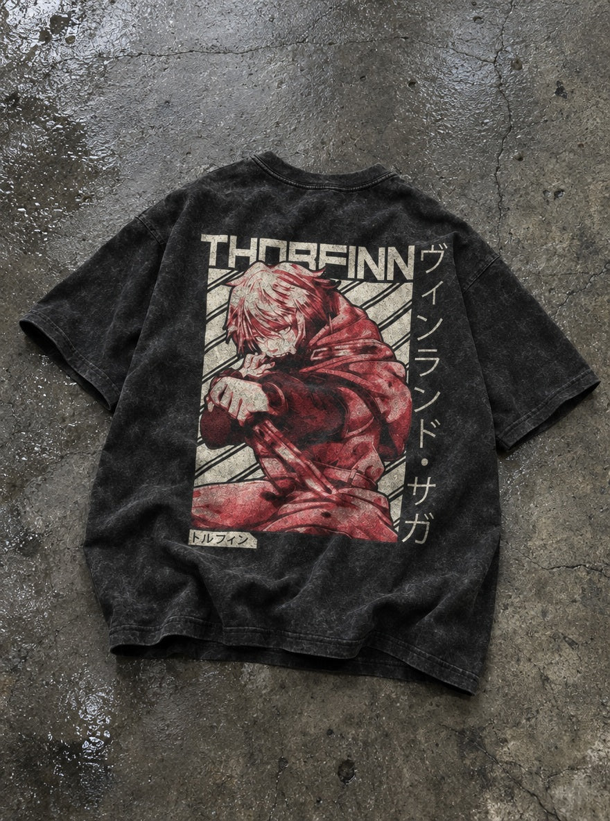 Bloodied Thorfinn – T-Shirt – flat-lay | Vinland Saga