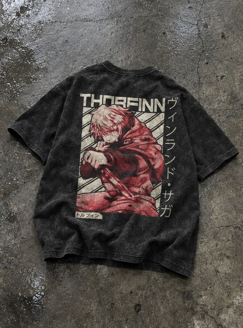 Bloodied Thorfinn – T-Shirt – flat-lay | Vinland Saga