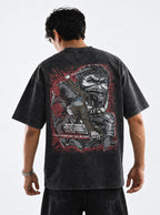 Levi vs Zeke – T-Shirt – model shot | Attack on Titan