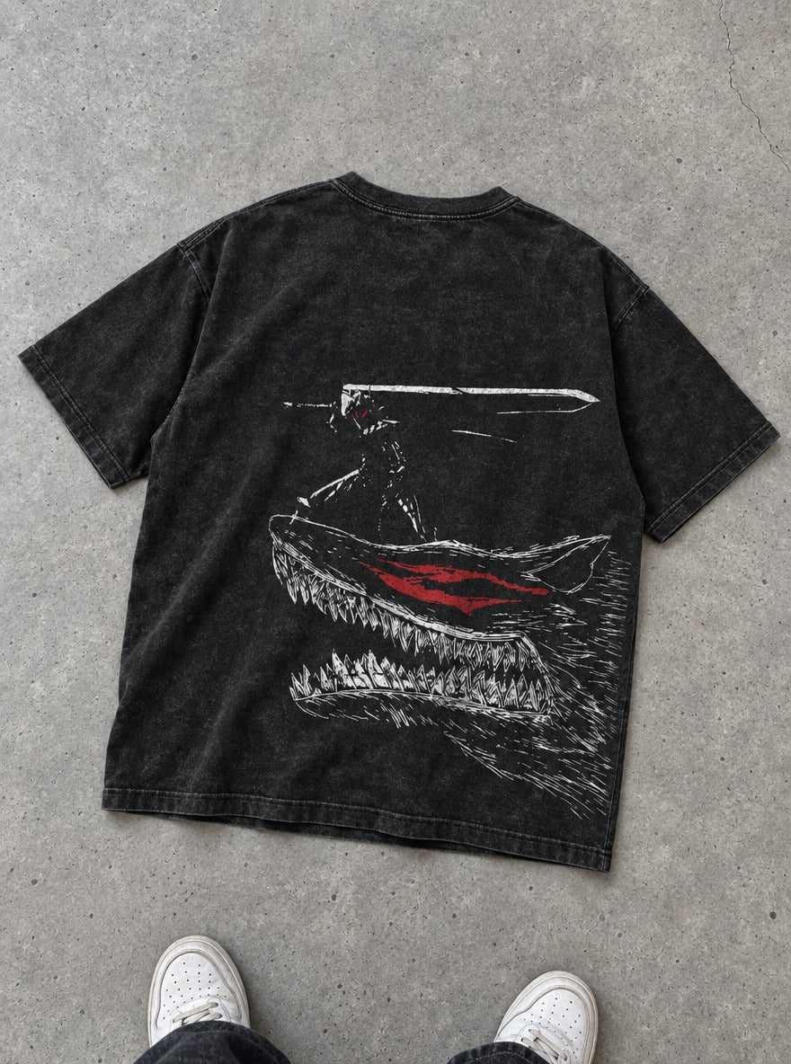 Beast Jaws Leap – T-Shirt – flat-lay | Berserk
