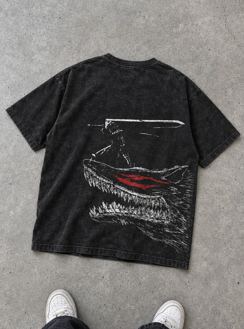 Beast Jaws Leap – T-Shirt – flat-lay | Berserk
