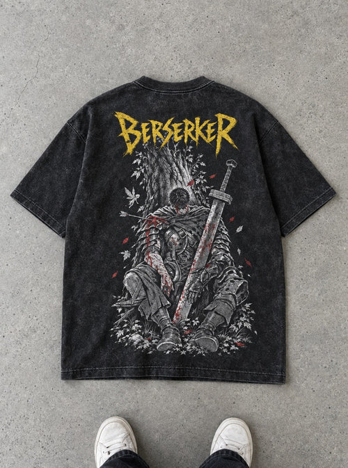 Berserker Yellow Title – T-Shirt – flat-lay | Berserk