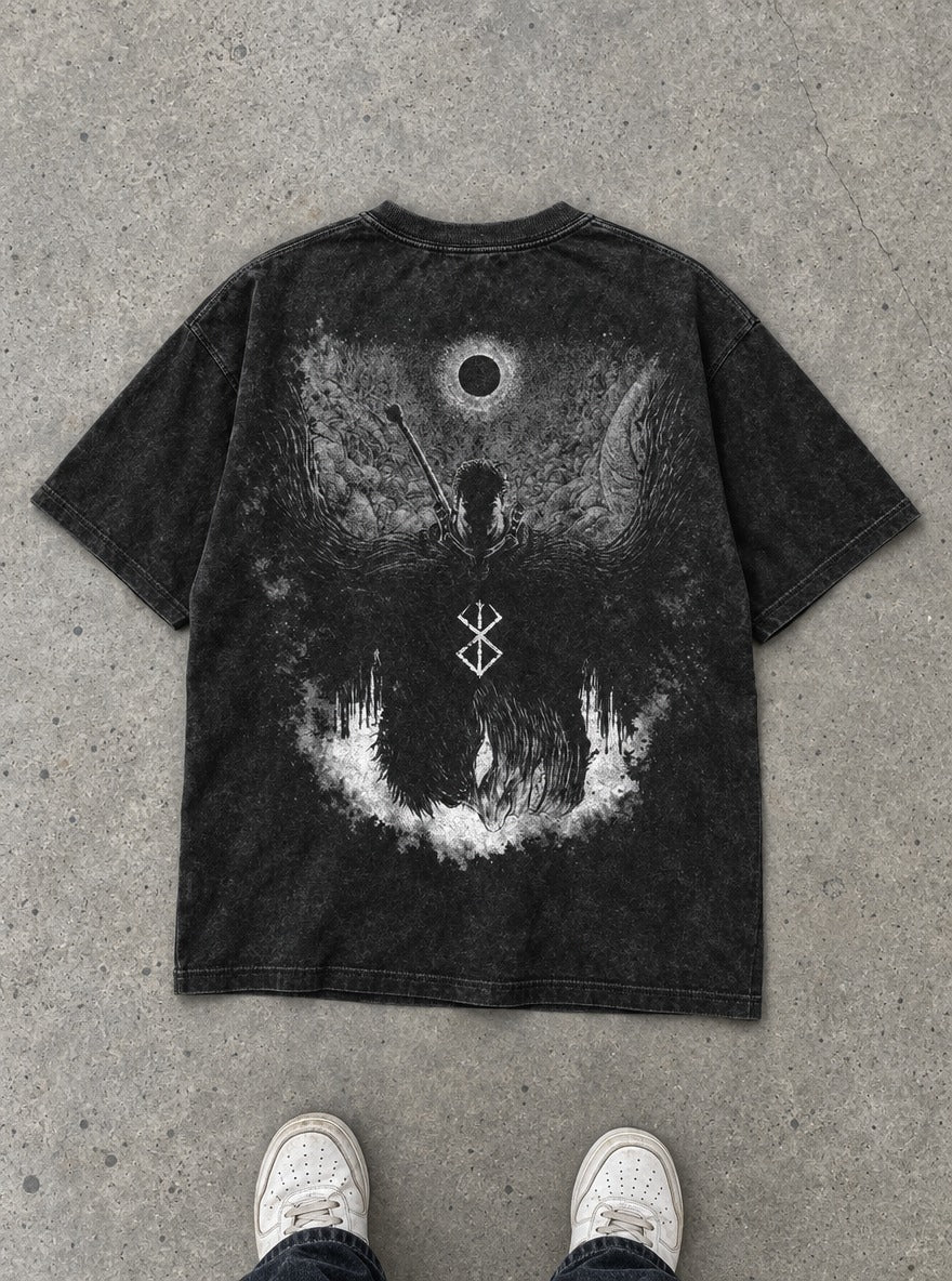 Black Sun Silhouette – T-Shirt – flat-lay | Berserk