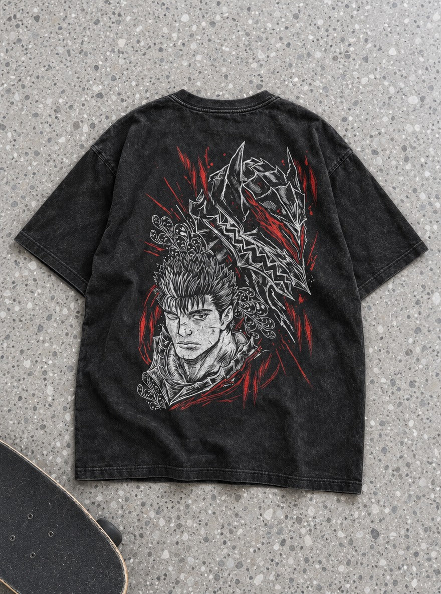 Guts Helm Portrait – T-Shirt – flat-lay | Berserk