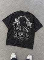 Looming Beast – T-Shirt – flat-lay | Berserk