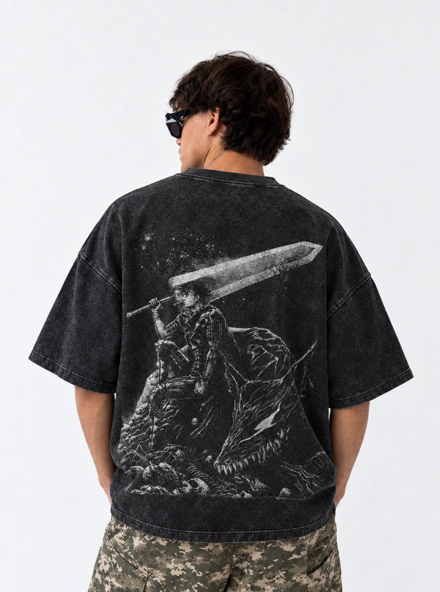 Dragonslayer Swing – T-Shirt – model shot | Berserk