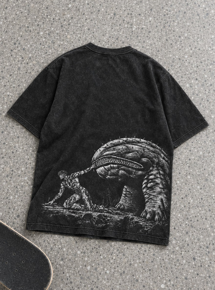 Worm Apostle Fight – T-Shirt – flat-lay | Berserk