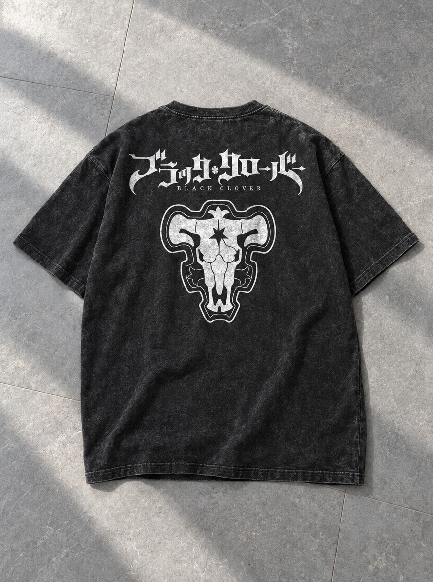 Black Bulls Emblem – T-Shirt – flat-lay | Black Clover