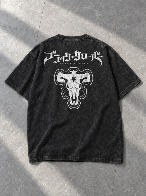 Black Bulls Emblem – T-Shirt – flat-lay | Black Clover