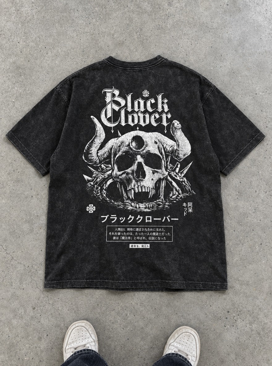 Horned Skull – T-Shirt – flat-lay | Black Clover