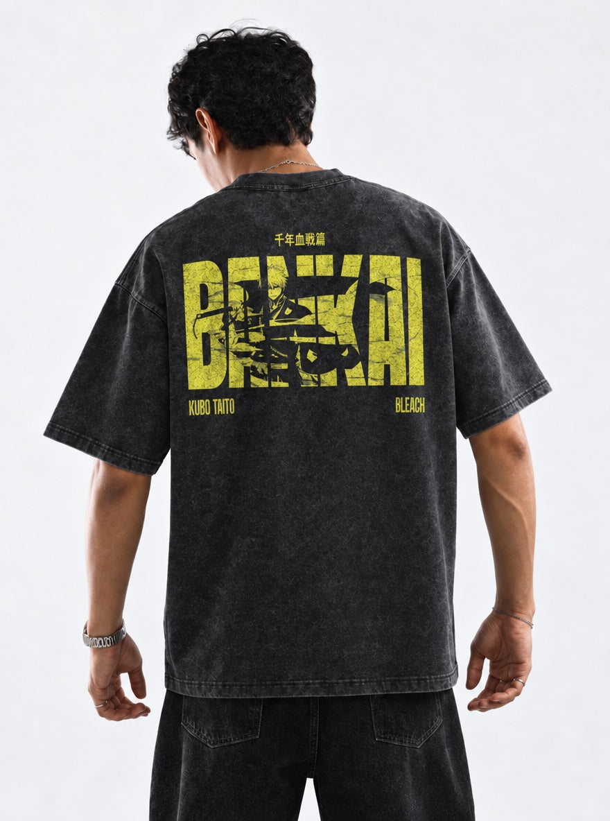 Blood War Bankai – T-Shirt – model shot | Bleach