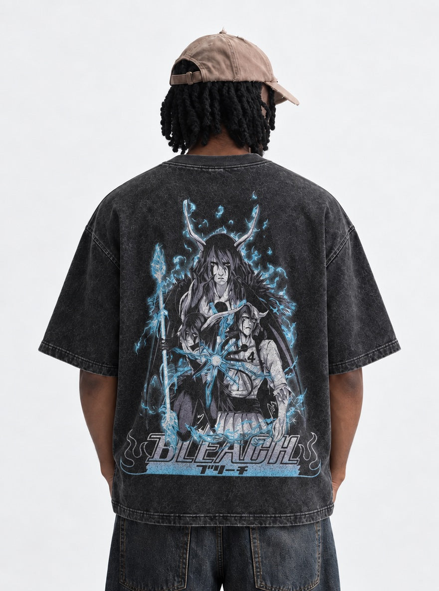 Ulquiorra Blue Lance – T-Shirt – model shot | Bleach