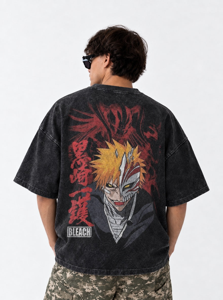Crimson Mask Ichigo – T-Shirt – model shot | Bleach