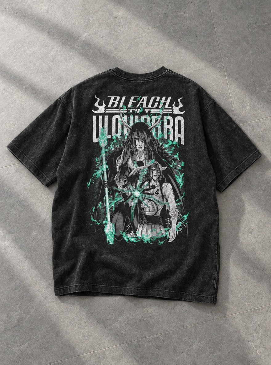 Ulquiorra Green Lance – T-Shirt – flat-lay | Bleach