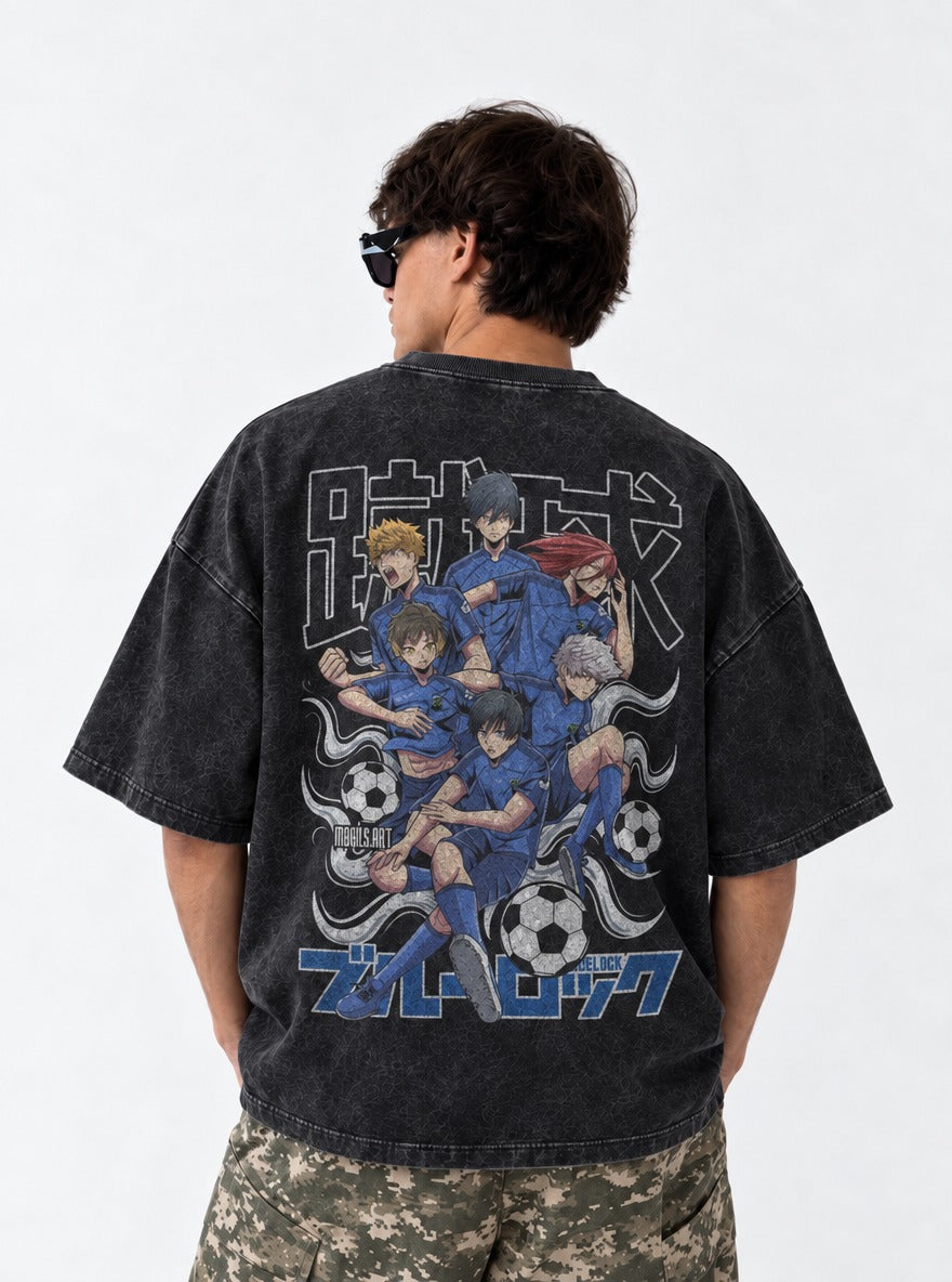 Six Strike – T-Shirt – model shot | Blue Lock
