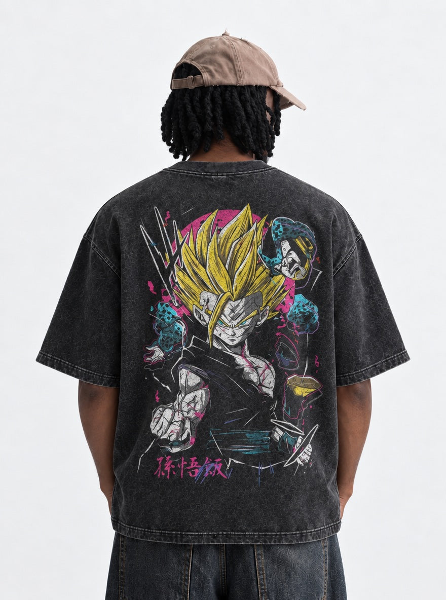 Gohan vs Cell – T-Shirt – model shot | Dragon Ball