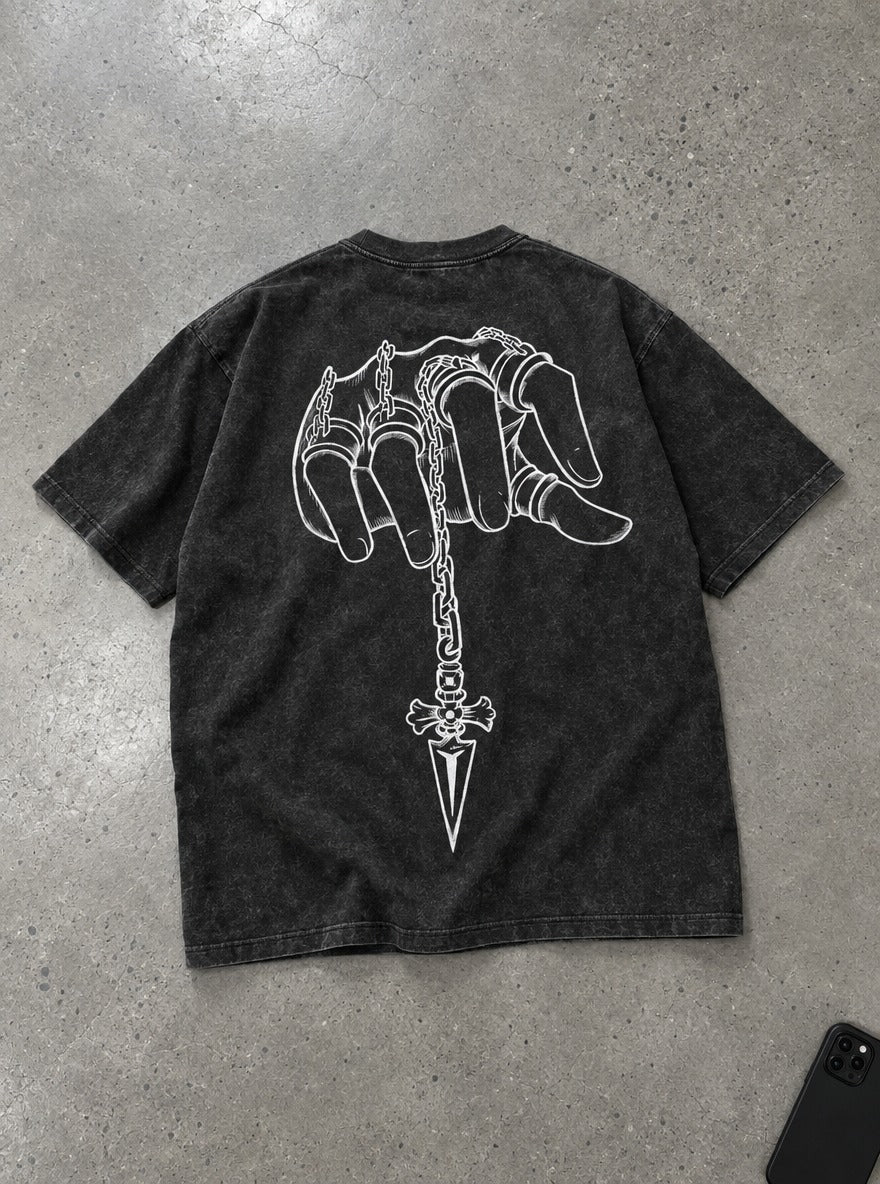 Kurapika Chain Hand – T-Shirt – flat-lay | Hunter x Hunter