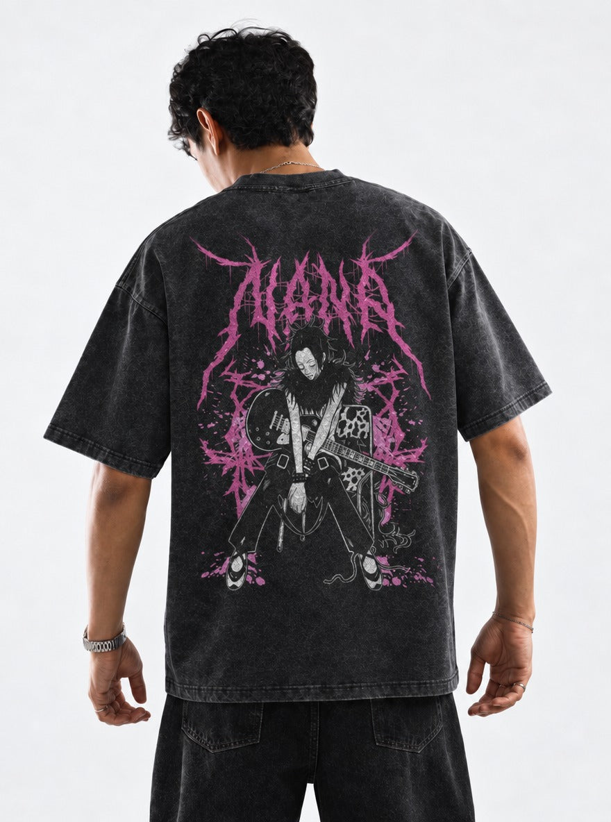 Guitar Splatter – T-Shirt – model shot | Nana