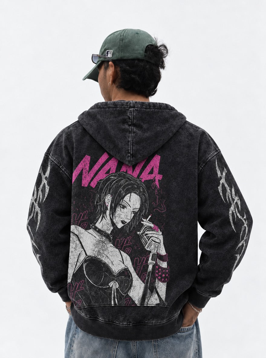 Mic Smoke – Hoodie – model shot | Nana