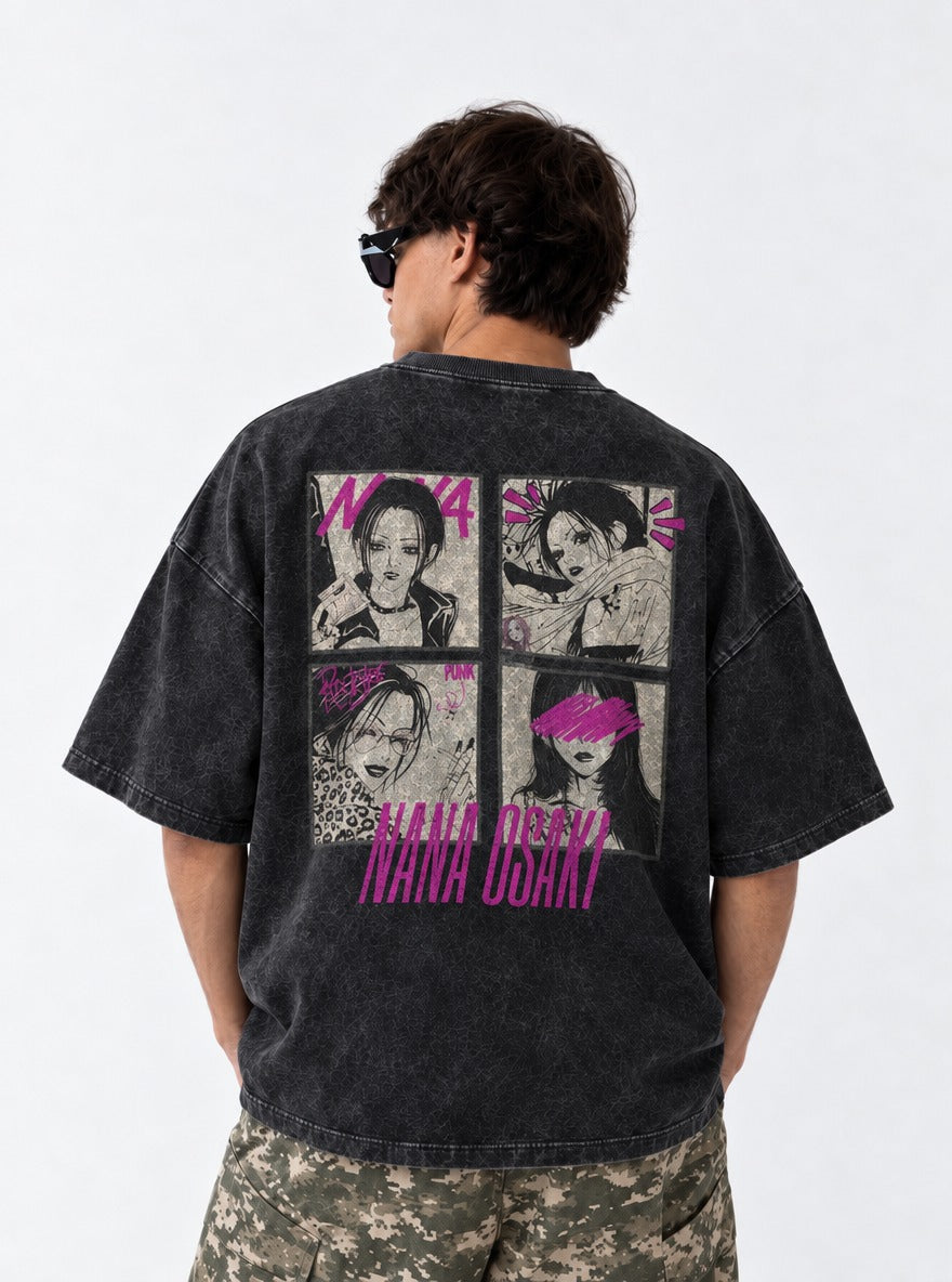 Panel Glitch – T-Shirt – model shot | Nana