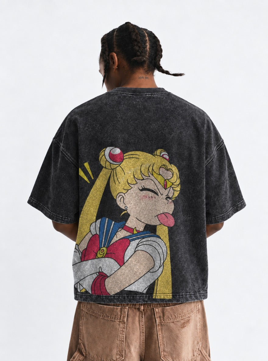 Cheeky Pose – T-Shirt – model shot | Sailor Moon