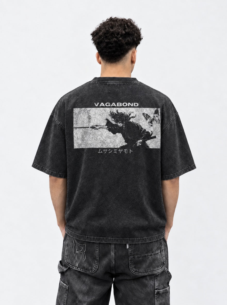 Butterfly Slash – T-Shirt – model shot | Vagabond