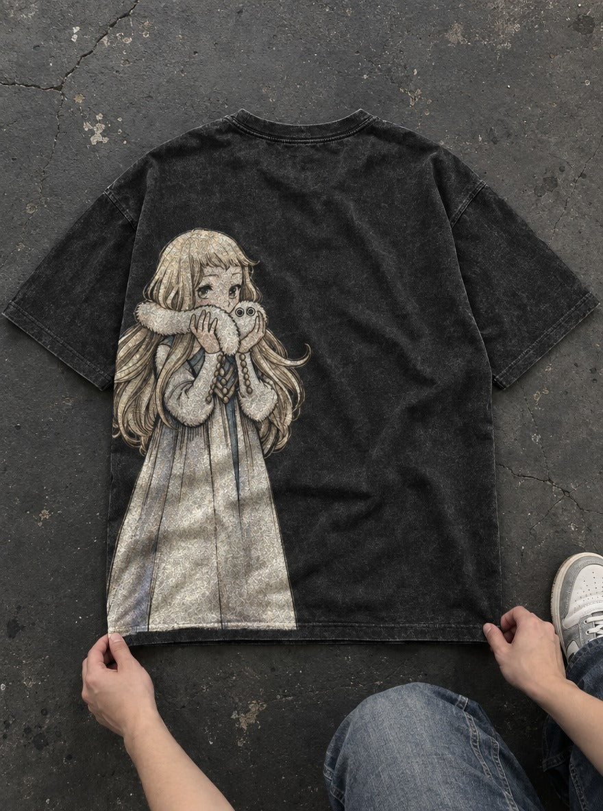 Fluffy Hug – T-Shirt – flat-lay | Witch Hat Atelier